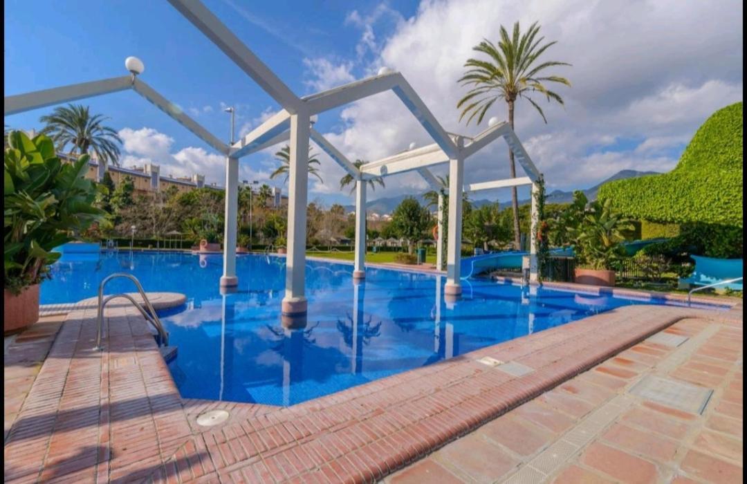 בנאלמדנה Benalbeach Estudio Premium מראה חיצוני תמונה