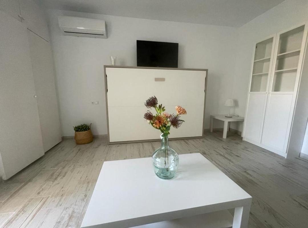 בנאלמדנה Benalbeach Estudio Premium מראה חיצוני תמונה