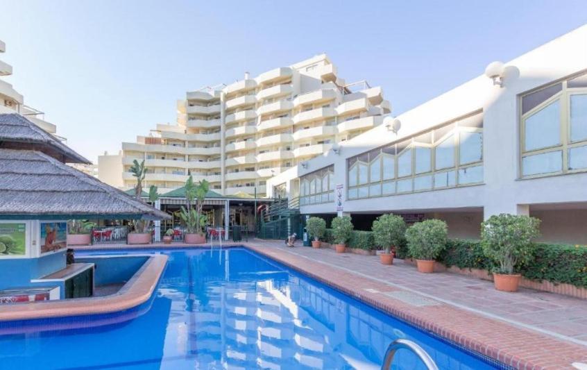בנאלמדנה Benalbeach Estudio Premium מראה חיצוני תמונה