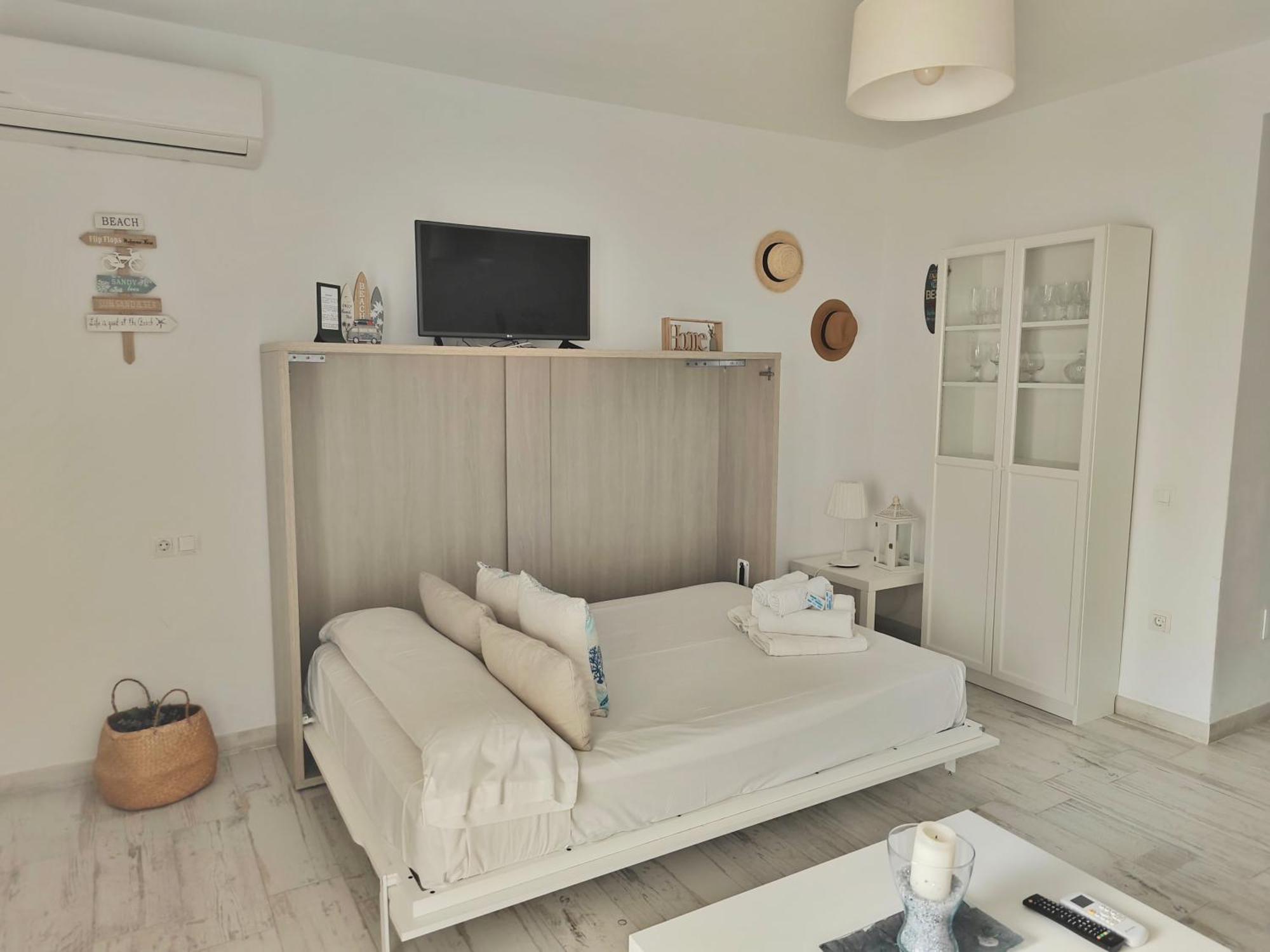 בנאלמדנה Benalbeach Estudio Premium מראה חיצוני תמונה